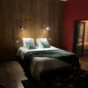 Mercier De Montigny - Les Du Beffroi - Et Massage Bed & Breakfast Fougères